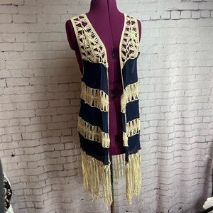 Umgee size small boho crochet macramé vest